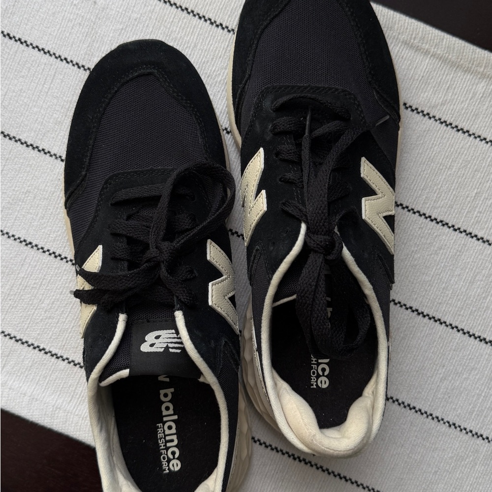 New Balance X70 Black and Cream Athletic Sneakers Brand New - Picture 5 of 15